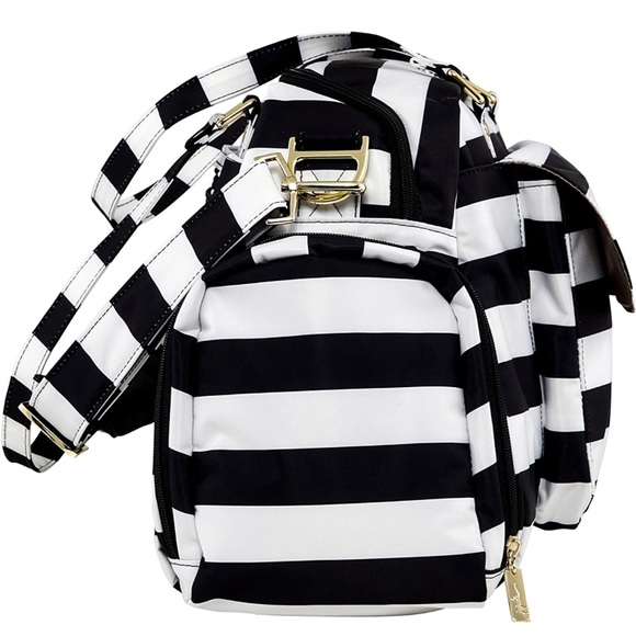 Jujube **NEW “Be Pumped” diaper bag - Picture 3 of 8